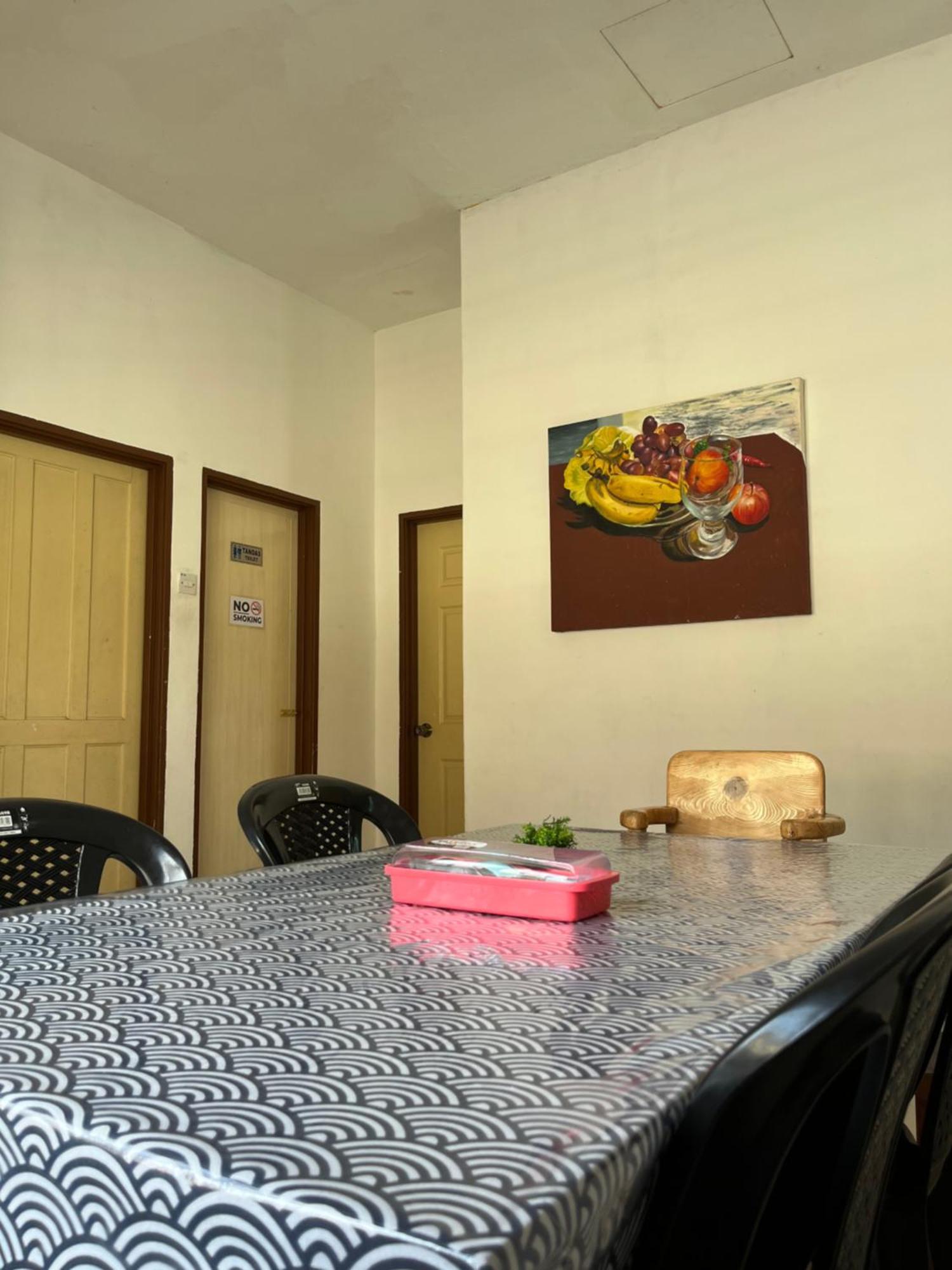 Solehah Homestay Seri Iskandar Bagian luar foto